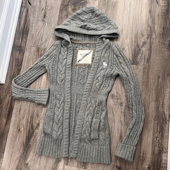 Y2K Abercrombie & Fitch Bella Swan Wool Knit Hooded Sweater - Picture 2 of 8